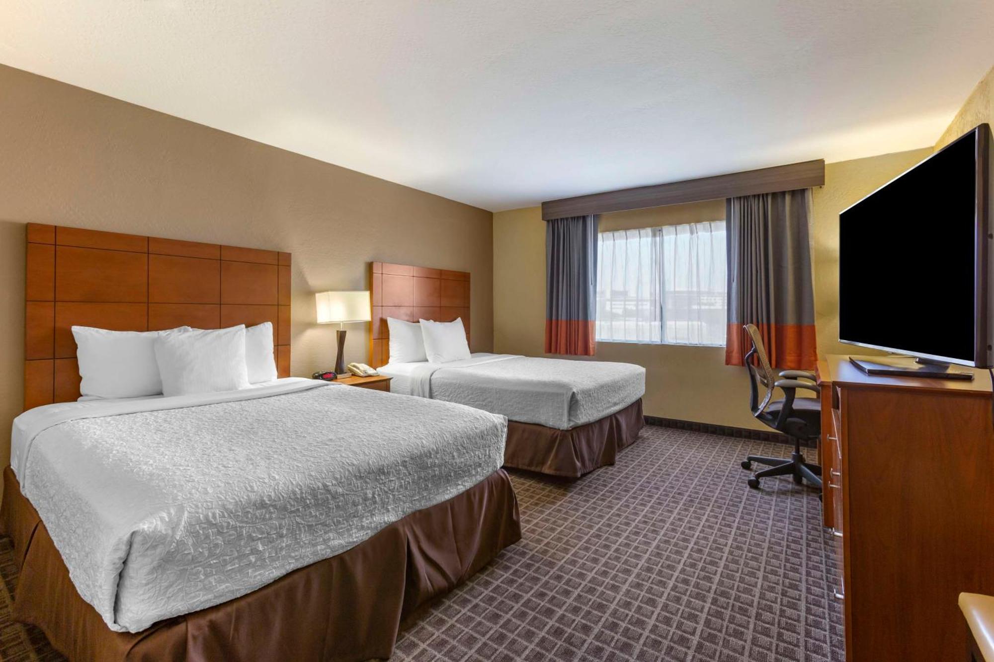 Best Western Plus Scottsdale Thunderbird Suites Exterior photo